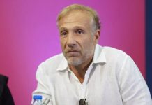 Pojma niste imali da je ona majka Milana Kalinića: Imala je buran život, vezu sa ocem poznate glumice, a za sina je kraljica (FOTO) Pojma niste imali da je ona majka Milana Kalinića: Imala je buran život, vezu sa ocem poznate glumice, a za sina je kraljica (FOTO) - featured image