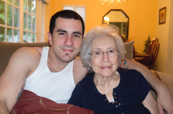 13 bolesti koje sinovi nasleđuju direktno od majki: Njihova genetika se prenosi na muške potomke - featured image 13 bolesti koje sinovi nasleđuju direktno od majki: Njihova genetika se prenosi na muške potomke - featured image