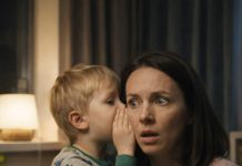 Navečer me moj petogodišnji sin zagrlio i šapnuo mi na uho: „Kad si na poslu, odande izađe neka teta i ona i tata se igraju bolnice“, — pokazao je …🤦♀️ Navečer me moj petogodišnji sin zagrlio i šapnuo mi na uho: „Kad si na poslu, odande izađe neka teta i ona i tata se igraju bolnice“, — pokazao je …🤦♀️ - featured image