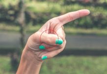 DA LI STE ZNALI DA SVI IMAJU 1 SLOVO NA PALCU? Pronađite svoje i saznajte ŠTA TO ZNAČI! DA LI STE ZNALI DA SVI IMAJU 1 SLOVO NA PALCU? Pronađite svoje i saznajte ŠTA TO ZNAČI! - featured image