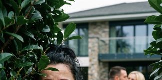 Muž je ženi iz inostranstva plačući javio da je doživeo tešku nesreću na gradilištu i da hitno mora prodati očevu zemlju za operaciju, a kada je ona nenajavljeno otišla da ga poseti, zatekla je prizor od kog su joj se odsekle noge! Muž je ženi iz inostranstva plačući javio da je doživeo tešku nesreću na gradilištu i da hitno mora prodati očevu zemlju za operaciju, a kada je ona nenajavljeno otišla da ga poseti, zatekla je prizor od kog su joj se odsekle noge! - featured image