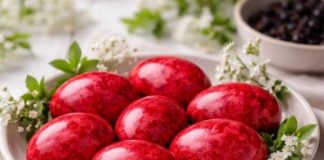 Na OVAJ NAČIN Ruskinje dobijaju NAJLEPŠE CRVENE NIJANSE I EFEKAT MERMERA: Uskršnja jaja izgledaju nestvarno, a tehnika je potpuno prirodna Na OVAJ NAČIN Ruskinje dobijaju NAJLEPŠE CRVENE NIJANSE I EFEKAT MERMERA: Uskršnja jaja izgledaju nestvarno, a tehnika je potpuno prirodna - featured image