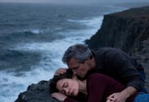 Nikada nisam mislila da ću jednog dana, s pedeset osam godina, morati ležati nepomično, zadržavati dah i praviti se da ne postojim kako bih imala ikakvu šansu preživjeti. Nikada nisam mislila da ću jednog dana, s pedeset osam godina, morati ležati nepomično, zadržavati dah i praviti se da ne postojim kako bih imala ikakvu šansu preživjeti. - featured image