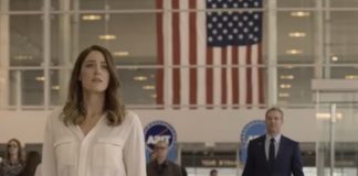 Nakon što se moj muž ukrcao na avion za poslovni put, moj šestogodišnji sin me je povukao za ruku i šapnuo: „Mama… ne smemo da se vratimo kući. Jutros sam čuo tatu na telefonu. Pričao je o nama — i nije zvučalo dobro.” Nakon što se moj muž ukrcao na avion za poslovni put, moj šestogodišnji sin me je povukao za ruku i šapnuo: „Mama… ne smemo da se vratimo kući. Jutros sam čuo tatu na telefonu. Pričao je o nama — i nije zvučalo dobro.” - featured image