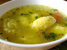 EVO U ČEMU JE TAJNA SAVRŠENIH KNEDLI ZA SUPU: 1 sastojak je ključan, domaćice otkrile tajnu EVO U ČEMU JE TAJNA SAVRŠENIH KNEDLI ZA SUPU: 1 sastojak je ključan, domaćice otkrile tajnu - featured image