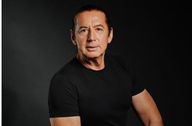 POKUŠAVALI SMO MNOGO PUTA: ” Jašar Ahmedovski sa suprugom se 20 godina borio za potomstvo: Nisam odustao…Želja mi se ispunila!!! - featured image POKUŠAVALI SMO MNOGO PUTA: ” Jašar Ahmedovski sa suprugom se 20 godina borio za potomstvo: Nisam odustao…Želja mi se ispunila!!! - featured image