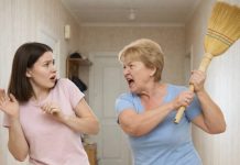 „Tko tako mete, smotanačo?” — svekrva me udarila metlom po ruci.Deset minuta kasnije ona i njezin sin već su stajali na stubištu sa svojim stvarima. „Tko tako mete, smotanačo?” — svekrva me udarila metlom po ruci.Deset minuta kasnije ona i njezin sin već su stajali na stubištu sa svojim stvarima. - featured image