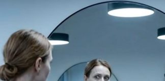 Dok mi je sekla kosu, frizerka se odjednom ukočila. Dok mi je sekla kosu, frizerka se odjednom ukočila. - featured image