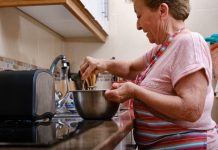 10 navika loše domaćice: Budite iskreni prema sebi, u koliko stavki ste se pronašli? 10 navika loše domaćice: Budite iskreni prema sebi, u koliko stavki ste se pronašli? - featured image