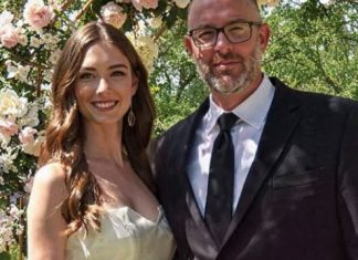 Moja ćerka se udala za mog bivšeg muža: A na dan njihovog venčanja, sin je održao zdravicu i otkrio jezivu istinu o mladoženji Moja ćerka se udala za mog bivšeg muža: A na dan njihovog venčanja, sin je održao zdravicu i otkrio jezivu istinu o mladoženji - featured image