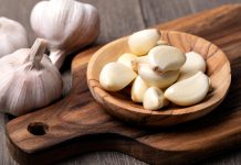 Moj kardiolog mi je pročistio arterije i izlečio povišen pritisak sa samo 4 kašike ovog prirodnog leka dnevno – RECEPT Moj kardiolog mi je pročistio arterije i izlečio povišen pritisak sa samo 4 kašike ovog prirodnog leka dnevno – RECEPT - featured image