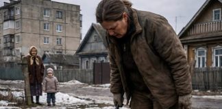 Nakon puštanja iz zatvora, bivši zatvorenik kupio je staru kuću u selu, u čijem dvorištu je stajala čudna kućica za pse: kada ju je žena srušila, ispod je vidjela nešto strašno 😱😨 Nakon puštanja iz zatvora, bivši zatvorenik kupio je staru kuću u selu, u čijem dvorištu je stajala čudna kućica za pse: kada ju je žena srušila, ispod je vidjela nešto strašno 😱😨 - featured image