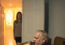 Svaku noć moj muž je išao spavati u sobu naše kćeri: u početku nisam obraćala pažnju na to, ali jednog dana sam odlučila sakriti kameru u njenoj sobi, a kada sam gledala snimak, skoro sam se onesvijestila od užasa 😲😱 Svaku noć moj muž je išao spavati u sobu naše kćeri: u početku nisam obraćala pažnju na to, ali jednog dana sam odlučila sakriti kameru u njenoj sobi, a kada sam gledala snimak, skoro sam se onesvijestila od užasa 😲😱 - featured image