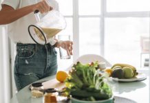 Smjesa koja čuda čini: Žena (60) popravila vid, očistila jetru i debelo crijevo (recept)… Smjesa koja čuda čini: Žena (60) popravila vid, očistila jetru i debelo crijevo (recept)… - featured image
