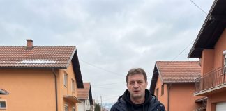 Pokupio sam svoju petogodišnju kćerku iz vrtića — a ono što mi je tada rekla srušilo je sve što sam mislio da znam o svom životu. Pokupio sam svoju petogodišnju kćerku iz vrtića — a ono što mi je tada rekla srušilo je sve što sam mislio da znam o svom životu. - featured image