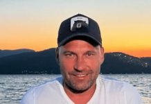 DUŠKO TOŠIĆ ODVEO ĆERKE NA LUKS DESTINACIJU! Na ovom mestu odmaraju samo svetske zvezde, Nika se odmah oglasila: Dok drugi hejtuju, ja uživam! DUŠKO TOŠIĆ ODVEO ĆERKE NA LUKS DESTINACIJU! Na ovom mestu odmaraju samo svetske zvezde, Nika se odmah oglasila: Dok drugi hejtuju, ja uživam! - featured image